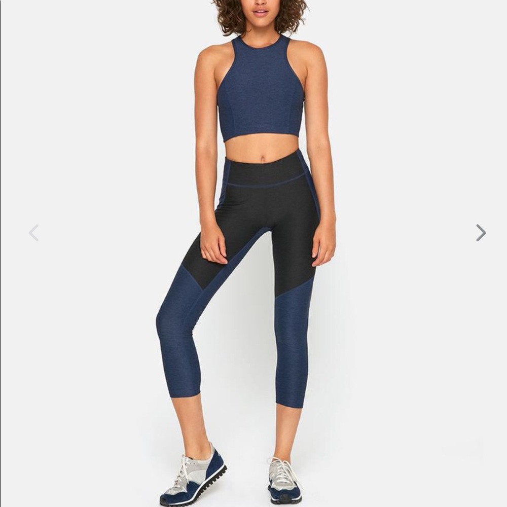 Outdoor Voices navy & black 7/8 leggings, size M